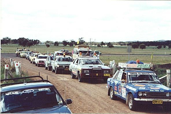 The queue for at a way point - time for quick repairs!